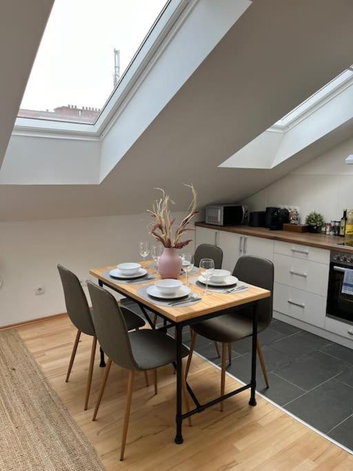 Dreamy & Cozy With Air Condition * Viena